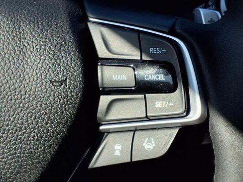 Used 2018 Honda Accord Sport image 18