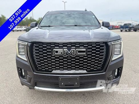 Used 2021 GMC Yukon XL SLT w/ SLT Luxury Plus Package AWD/4WD image 9