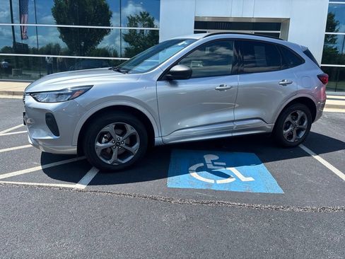 Used 2024 Ford Escape ST-Line AWD/4WD image 2