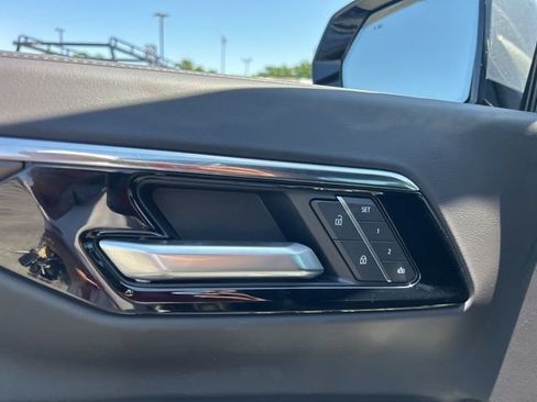 New 2026 Chevrolet Tahoe High Country w/ Sun And Tow Package AWD/4WD image 12