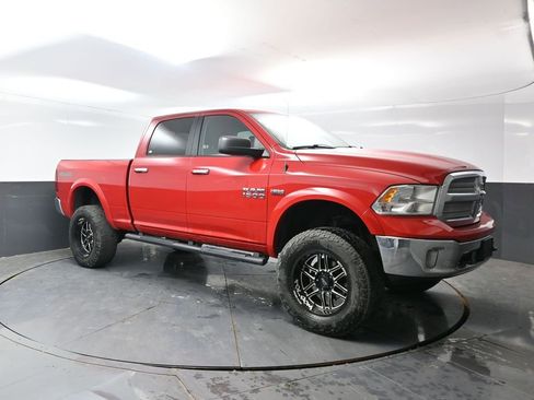 Used 2018 RAM 1500 SLT AWD/4WD image 5