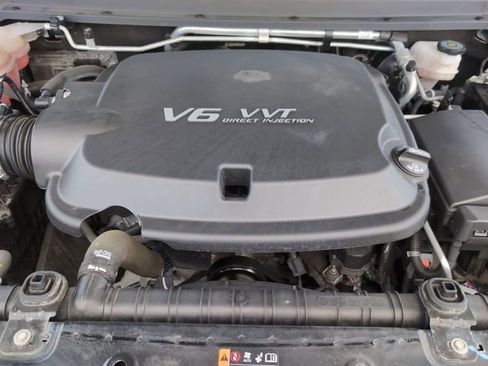 Used 2022 Chevrolet Colorado W/T w/ Custom Special Edition image 27