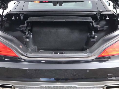 Used 2013 Mercedes-Benz SL 550 w/ Premium Pkg image 20