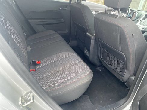 Used 2017 Chevrolet Equinox LT w/ Convenience Package image 9