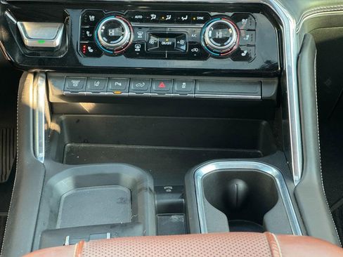 Used 2024 GMC Sierra 3500 Denali Ultimate image 17