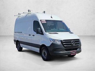 Used 2023 Mercedes-Benz Sprinter 2500 video 3