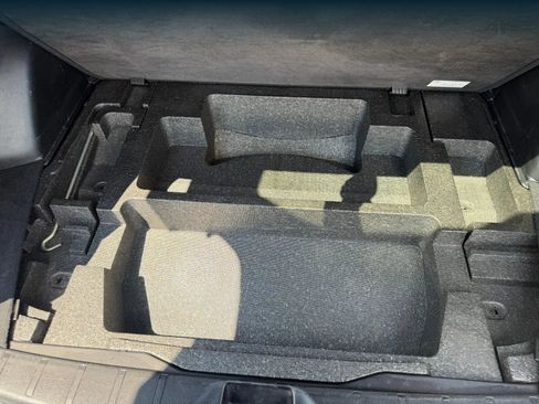 Used 2016 Subaru Forester 2.5i Limited AWD/4WD image 35