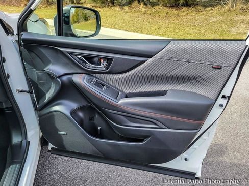 Used 2023 Subaru Forester Sport image 32