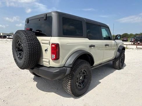 New 2026 Ford Bronco Big Bend w/ Black Diamond Package AWD/4WD image 4