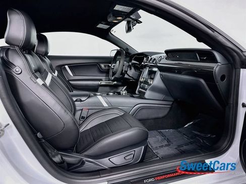 Used 2021 Ford Mustang Shelby GT500 w/ Technology Package RWD image 10