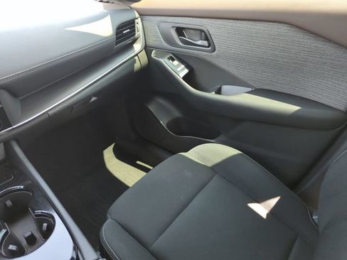 Certified 2023 Nissan Rogue S FWD image 26