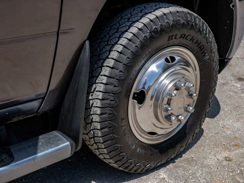 Used 2015 RAM 3500 Tradesman w/ Chrome Appearance Group AWD/4WD image 43