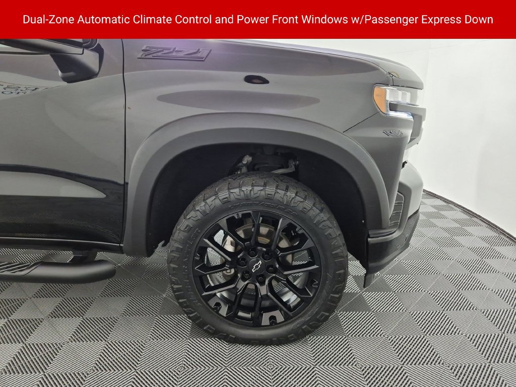 Certified 2022 Chevrolet Silverado 1500 RST w/ Safety Package AWD/4WD image 11