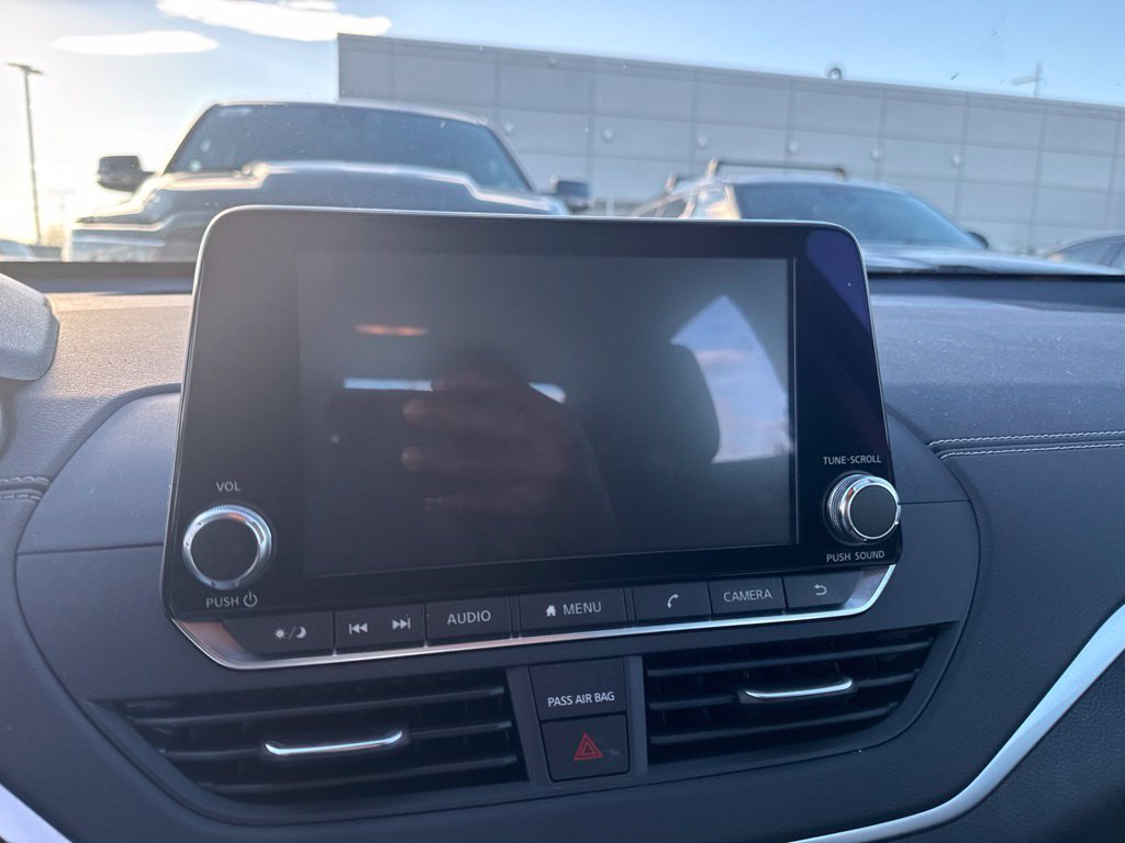 Used 2019 Nissan Altima 2.5 SV AWD/4WD image 16