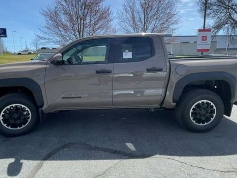New 2026 Toyota Tacoma TRD Off-Road AWD/4WD image 5