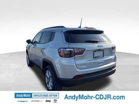 New 2025 Jeep Compass Latitude w/ Sun & Sound Group AWD/4WD image 6