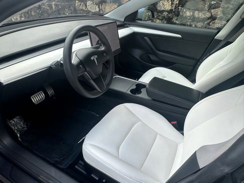 Used 2021 Tesla Model 3 Performance image 21