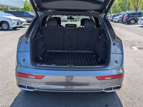Used 2020 Audi SQ5 Premium Plus w/ Premium Plus Package AWD/4WD image 10