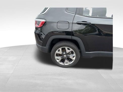 Used 2020 Jeep Compass Limited AWD/4WD image 13