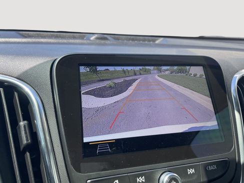Used 2020 Chevrolet Equinox Premier FWD image 29