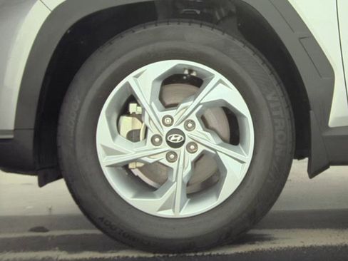 Used 2023 Hyundai Tucson SEL FWD image 6
