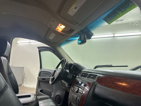 Used 2009 Chevrolet Silverado 1500 LTZ w/ Safety Package AWD/4WD image 17