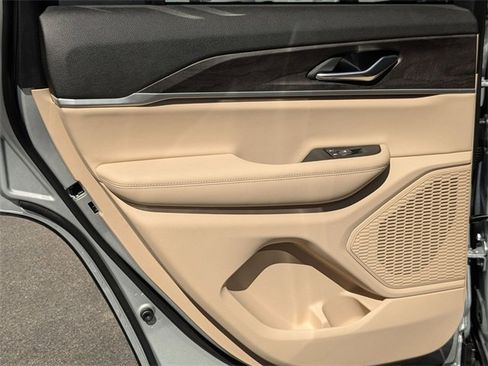 New 2025 Jeep Grand Cherokee Limited image 27