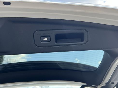 New 2026 Acura MDX SH-AWD image 25