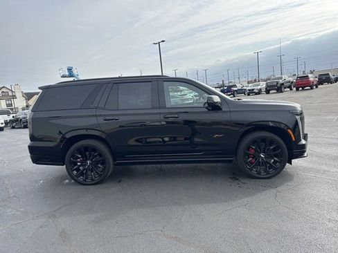 Used 2026 Cadillac Escalade V image 4