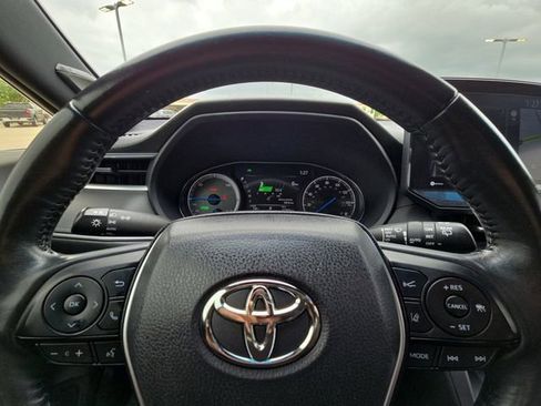 Used 2021 Toyota Venza Limited w/ Advanced Technology Package AWD/4WD image 25