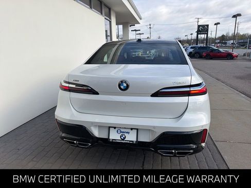 Certified 2024 BMW 760i xDrive w/ Executive Package AWD/4WD image 7