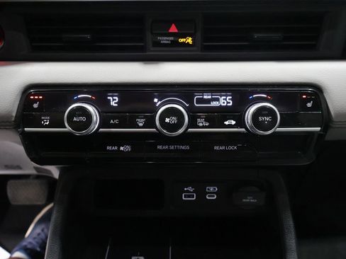 Used 2025 Honda Pilot EX-L image 31