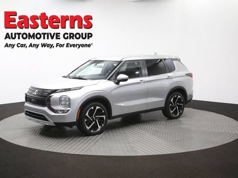 Used 2024 Mitsubishi Outlander SE AWD/4WD image 56