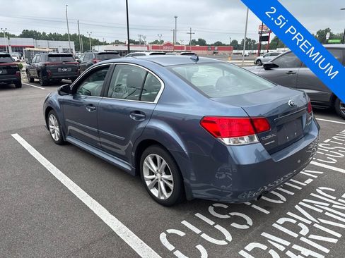 Used 2014 Subaru Legacy 2.5i Premium AWD/4WD image 5