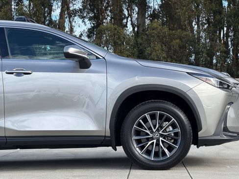 Used 2025 Lexus NX 250 FWD w/ Accessory Package (Z2) image 34