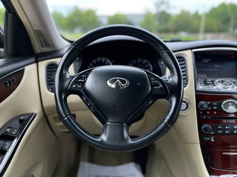 Used 2016 INFINITI QX50 2WD w/ Premium Plus Package image 14