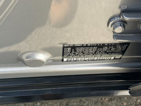 Certified 2024 Honda HR-V EX-L image 19