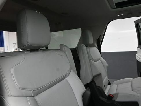 Certified 2025 Ford Expedition Max Platinum w/ Driver's Package AWD/4WD image 26