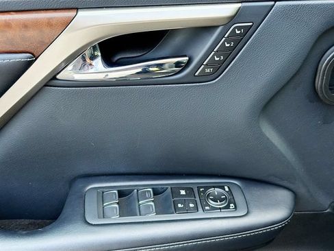 Certified 2022 Lexus RX 350L Premium w/ Premium Package AWD/4WD image 18