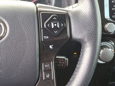 Used 2024 Toyota 4Runner TRD Off-Road Premium image 22