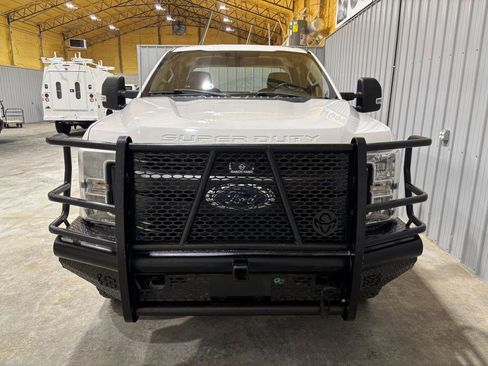 Used 2019 Ford F250 XL w/ XL Value Package image 7