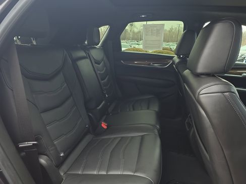 Used 2018 Cadillac XT5 Platinum w/ Driver Assist Package image 38
