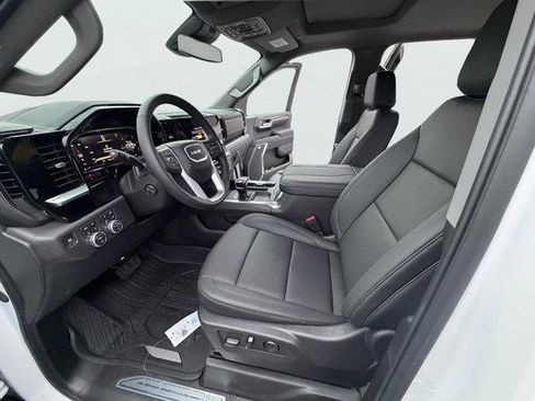 New 2026 GMC Sierra 1500 SLT w/ SLT Premium Package image 8