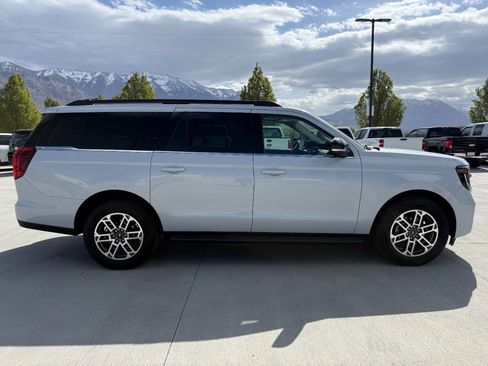 Used 2025 Ford Expedition Max Active image 2