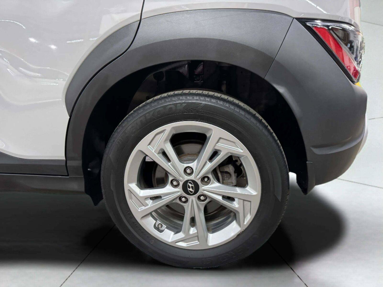 Used 2022 Hyundai Kona SEL AWD/4WD image 56