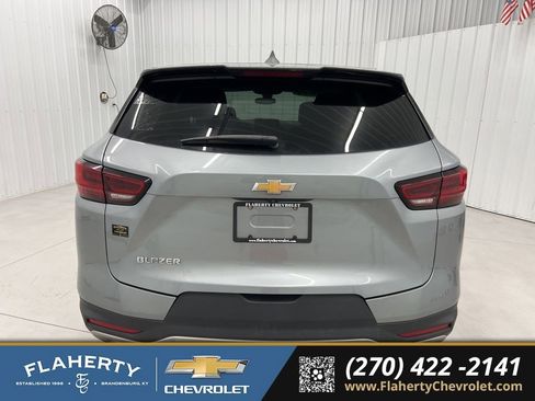 Used 2025 Chevrolet Blazer LT image 4