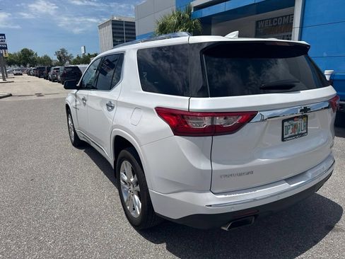 Used 2021 Chevrolet Traverse High Country FWD image 10