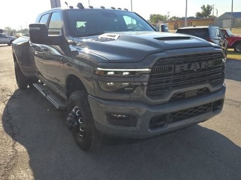 New 2027 RAM 3500 Laramie AWD/4WD image 4
