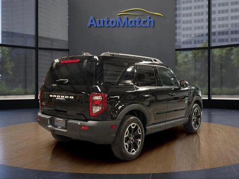 Used 2025 Ford Bronco Sport Outer Banks AWD/4WD image 11