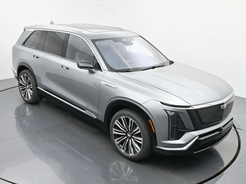 New 2026 Cadillac Vistiq Premium Luxury w/ LPO, Floor Liner Package image 29